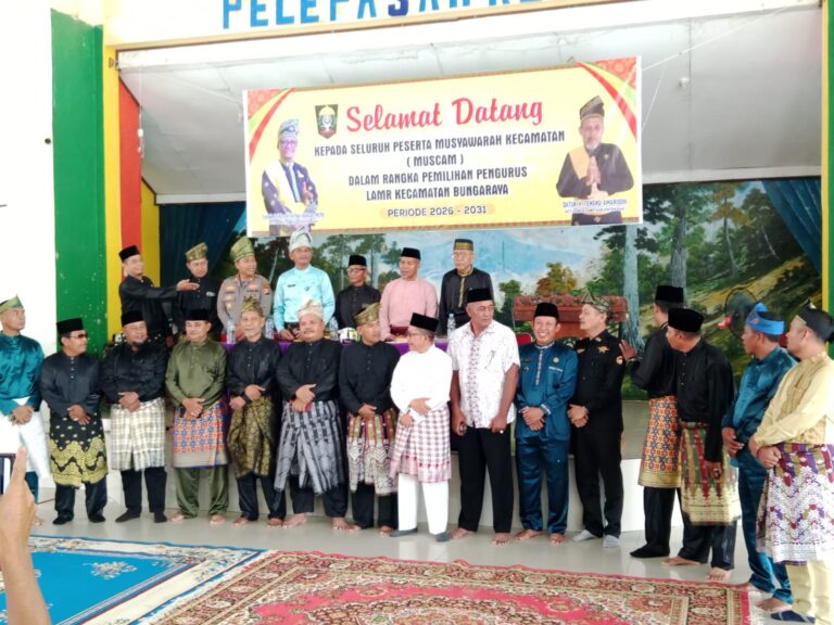 Camat Wasito Hadiri Pemilihan Pengurus LAMR Kecamatan Bungaraya Periode 2026-2031